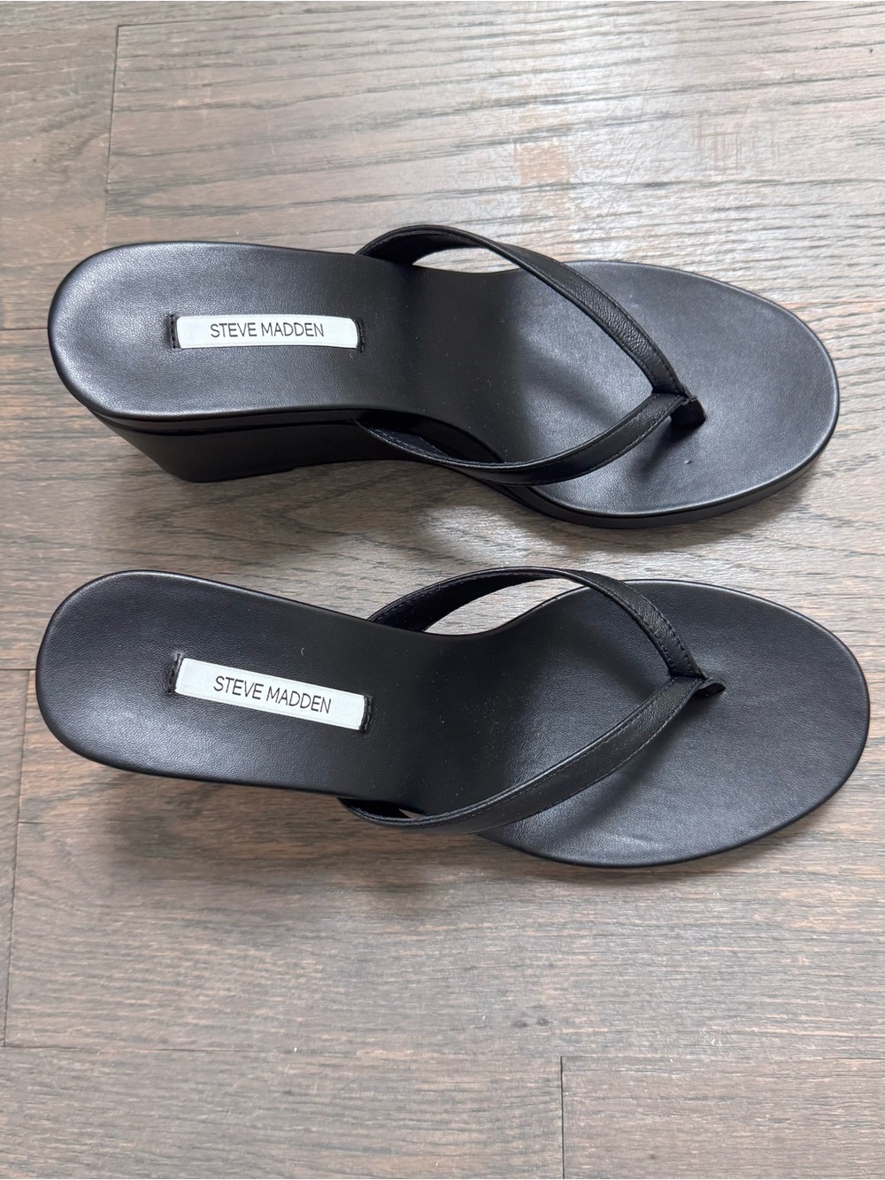 Steve Madden Black Leather Wedge Thong Sandals- Brand New never worn! 8.5